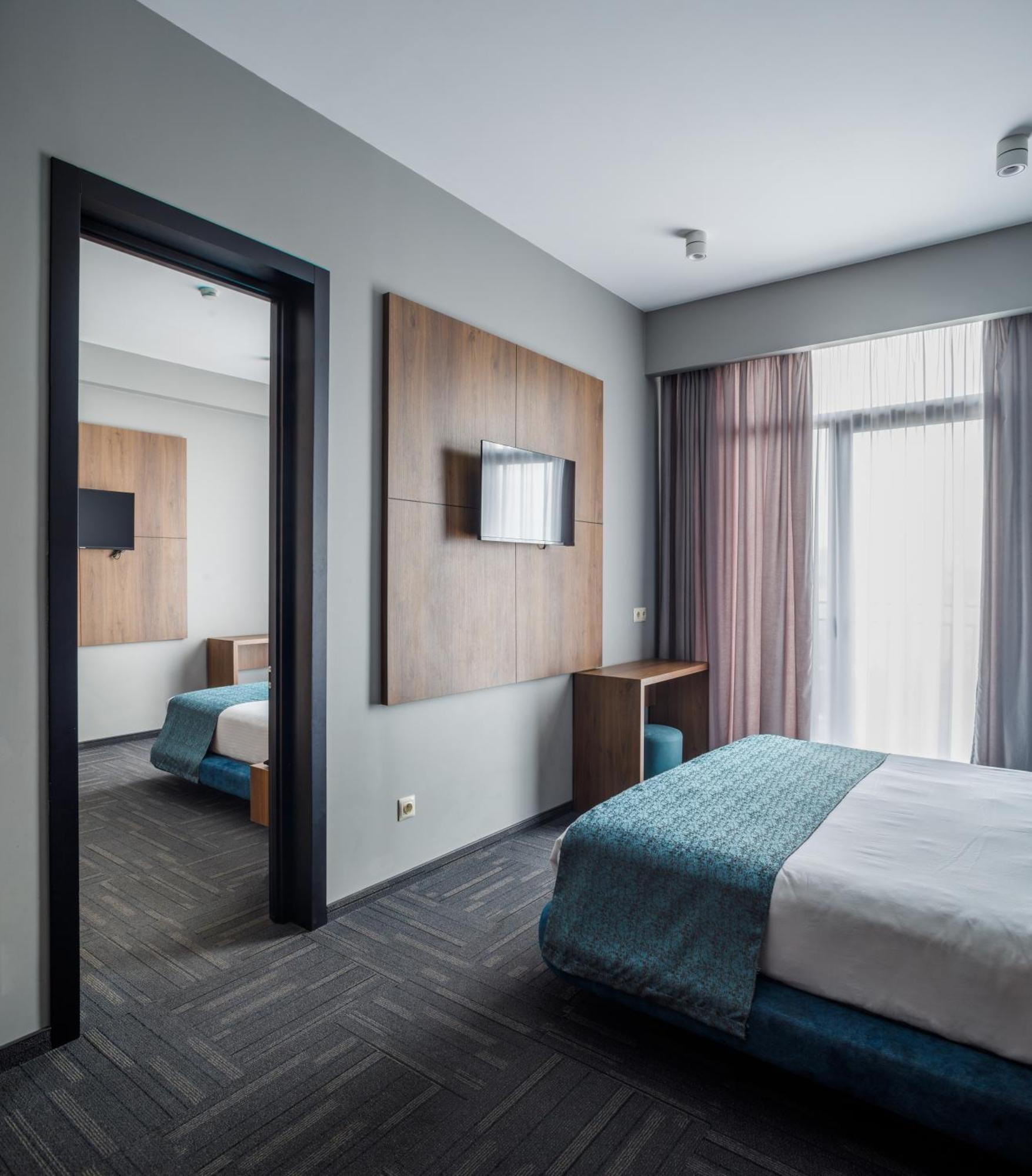 Hotel Address 4*